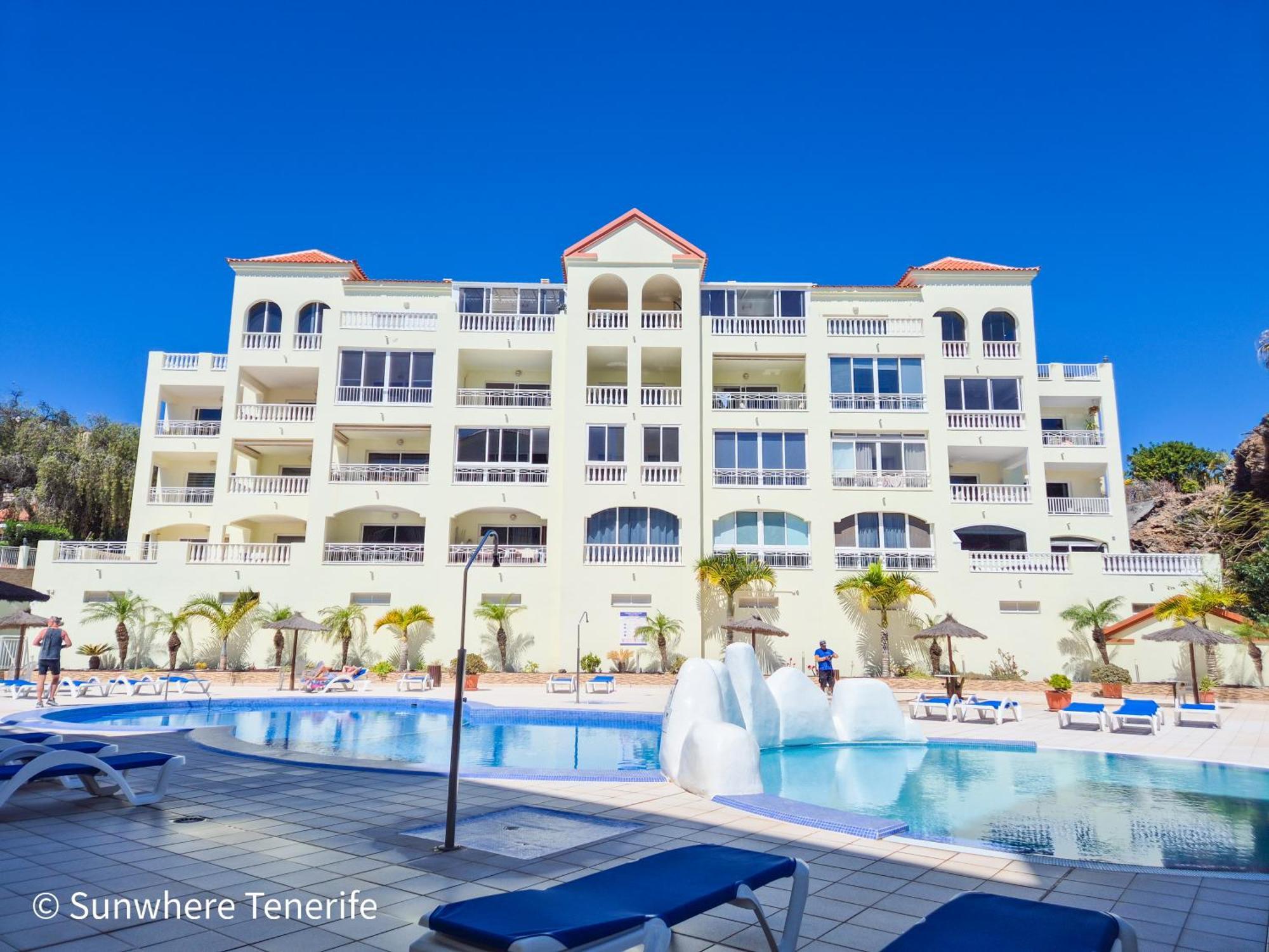 Apartment Mona's Point Tenerife - Aircon, Private Parking And Heated Pool *