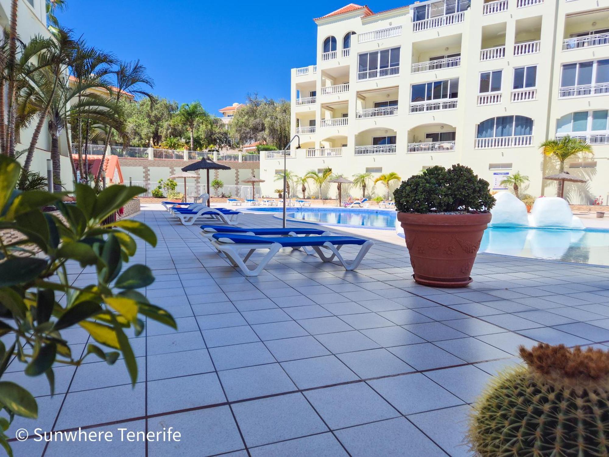Mona's Point Tenerife - Aircon, Private Parking And Heated Pool Apartment